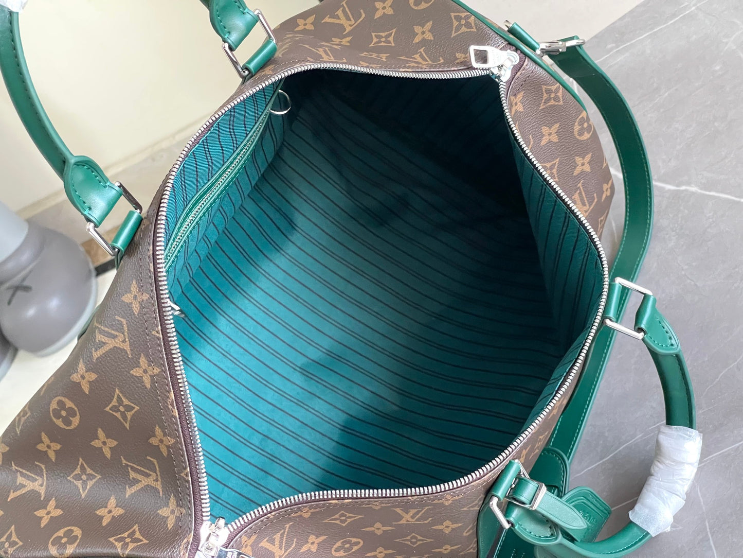Keepall Bandoulière 50 – Monogram Canvas with Green Leather Trim