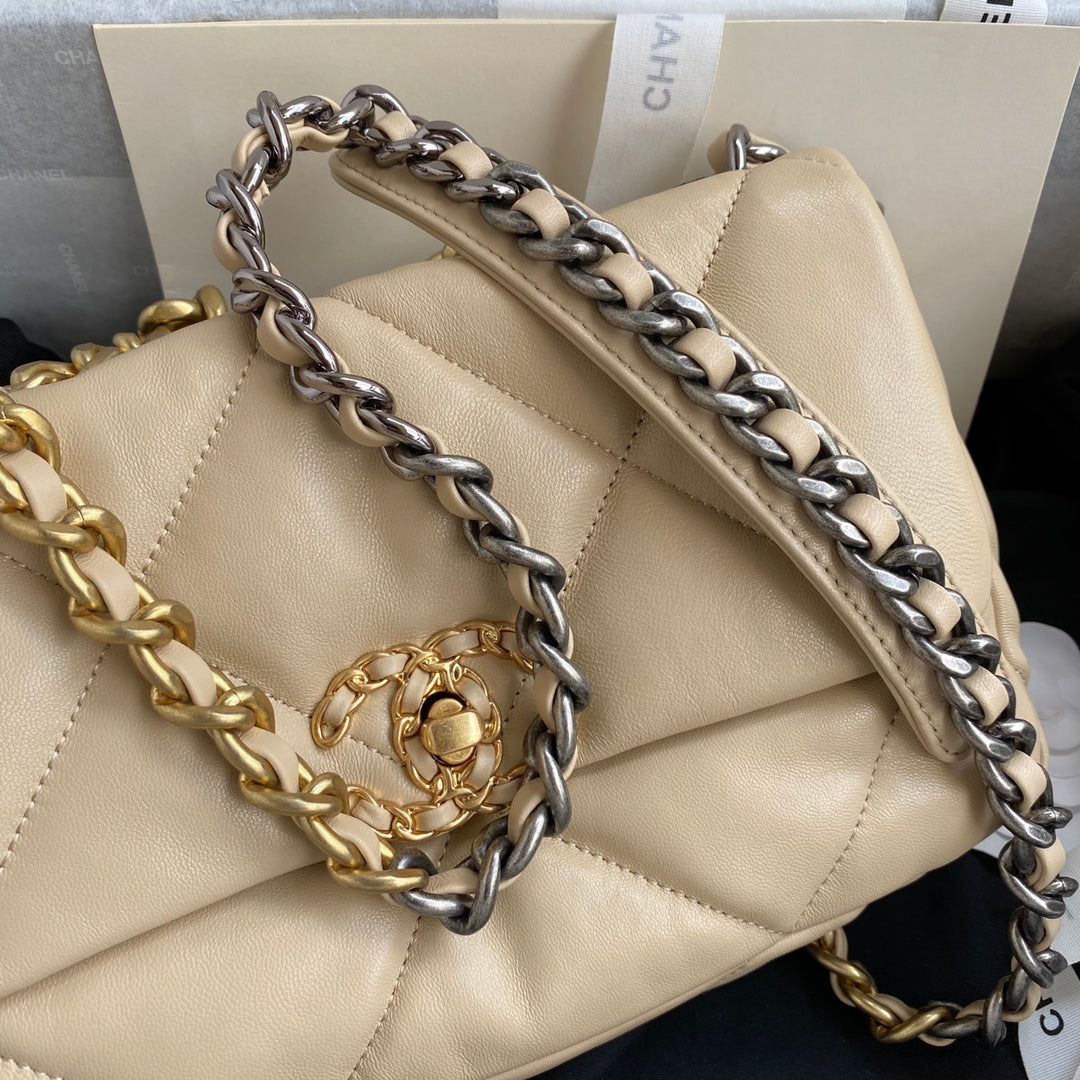 19 Flap Bag 26 cm