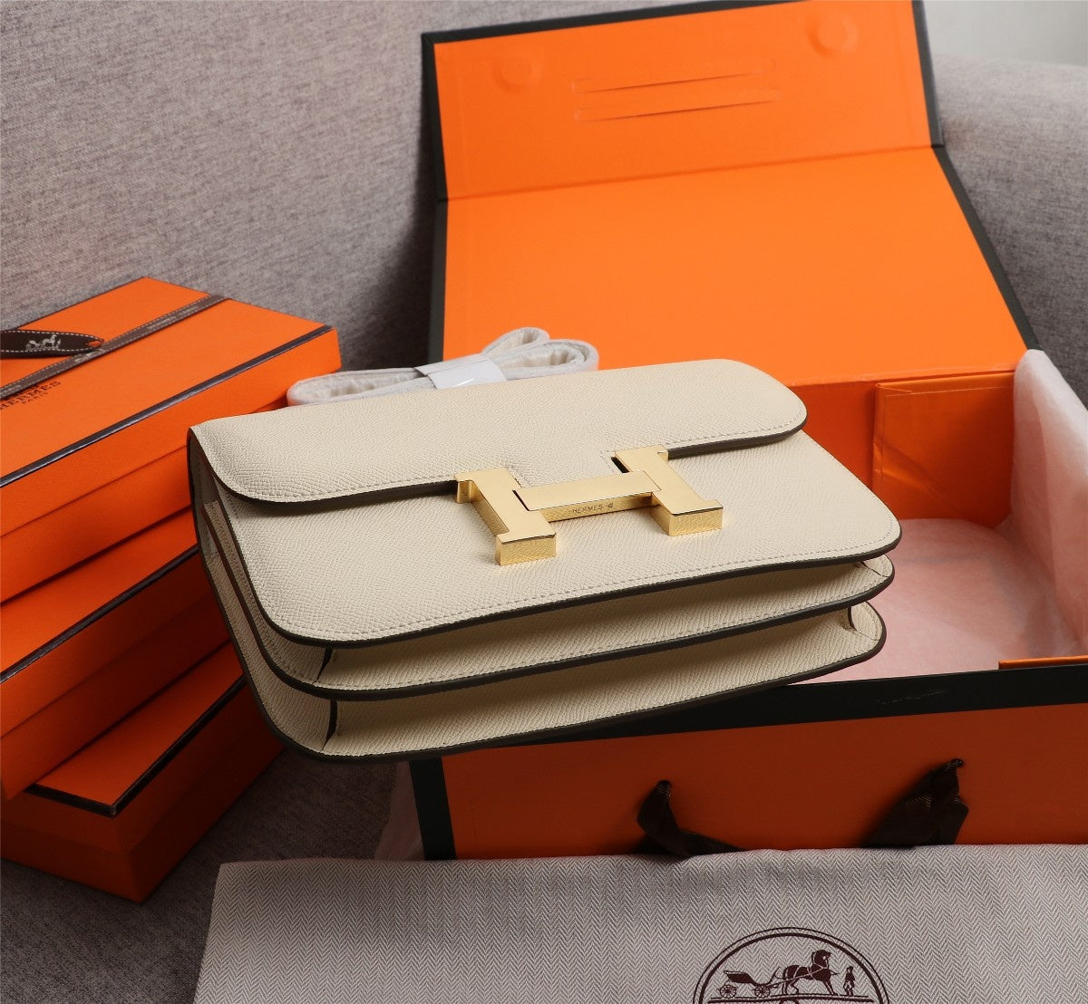 Constance 23 Bag