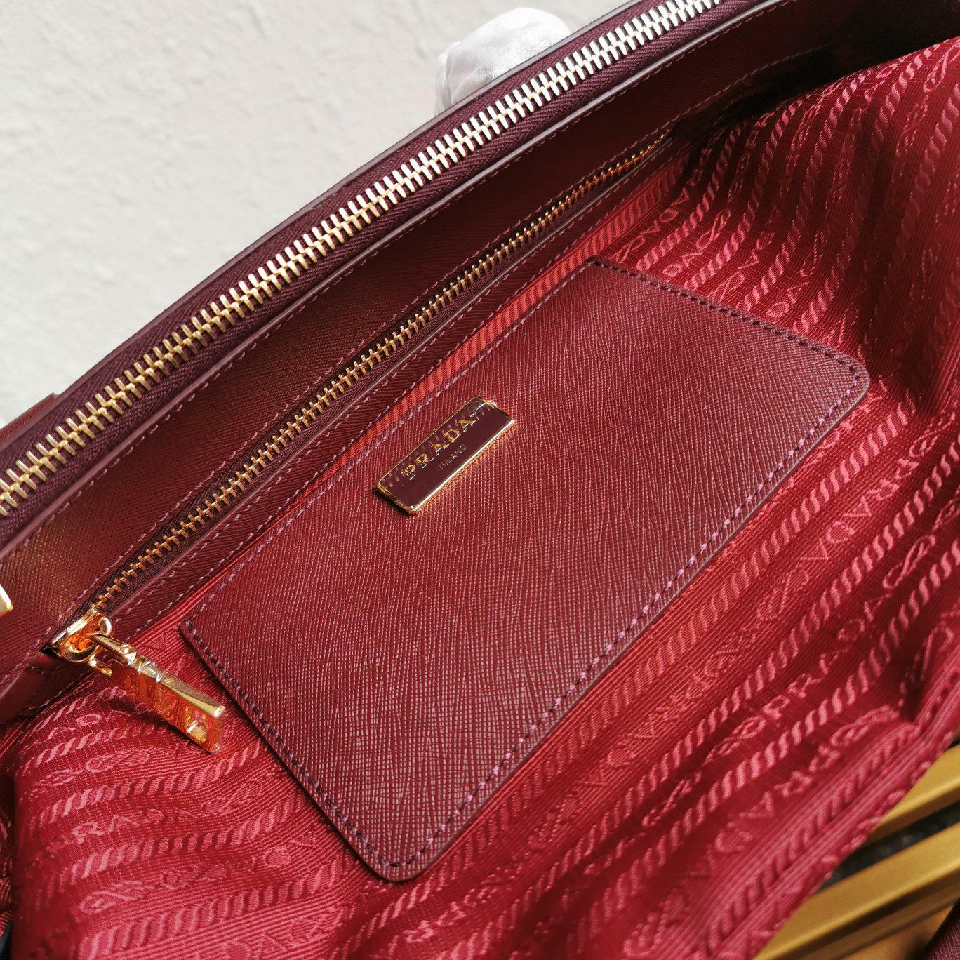 Galleria Saffiano Leather Tote Bag