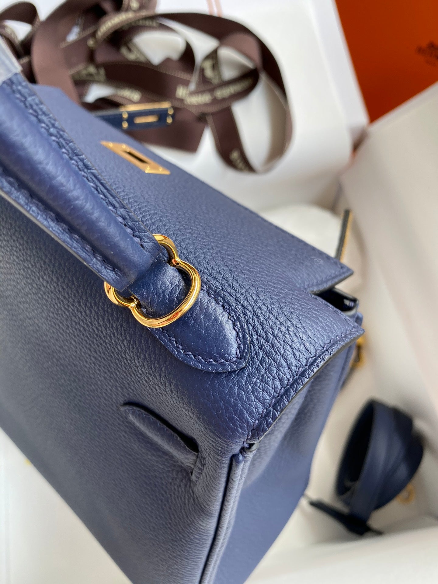 Kelly 25 Togo Leather Bag