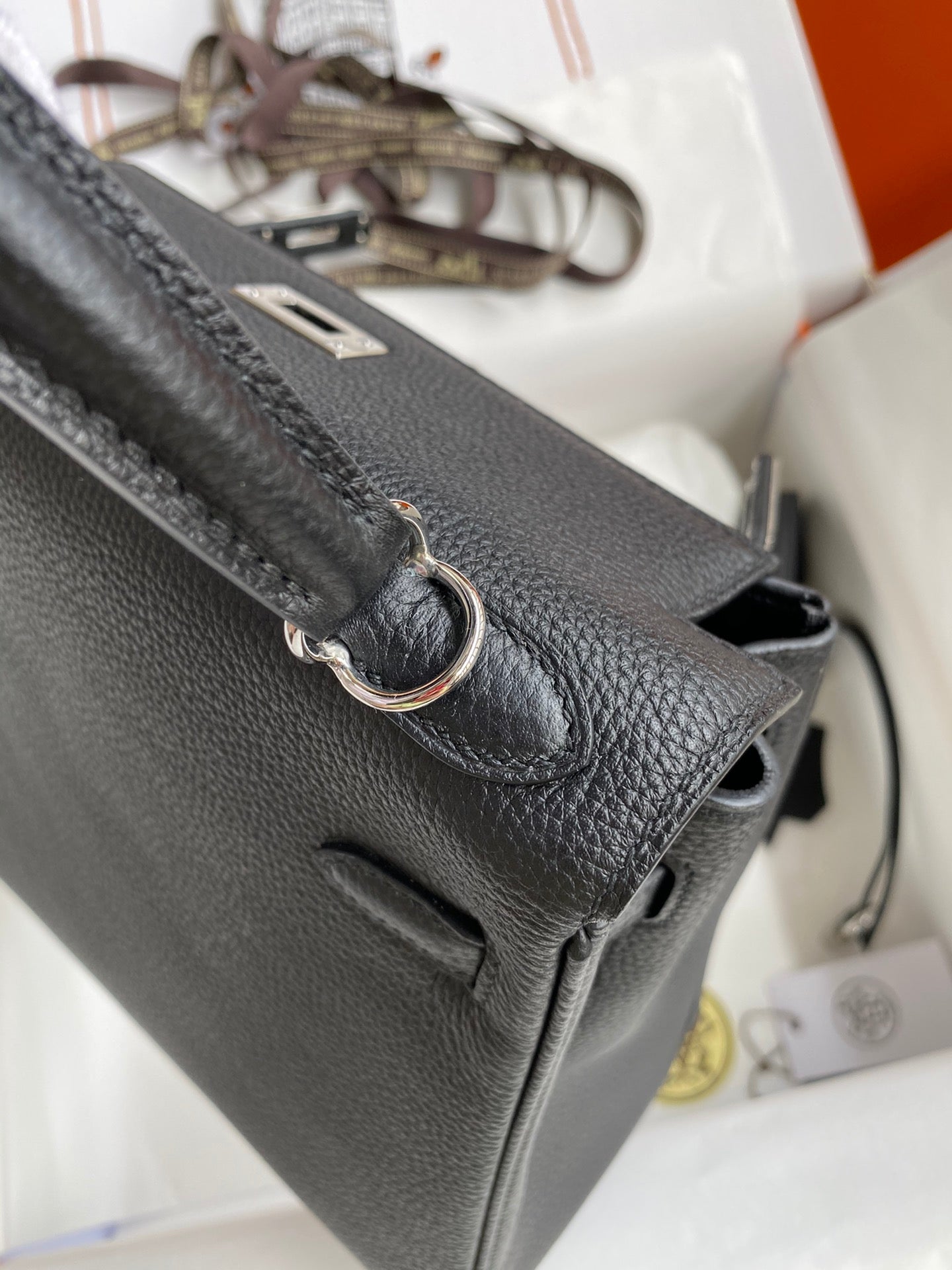 Kelly 25 Togo Leather Bag