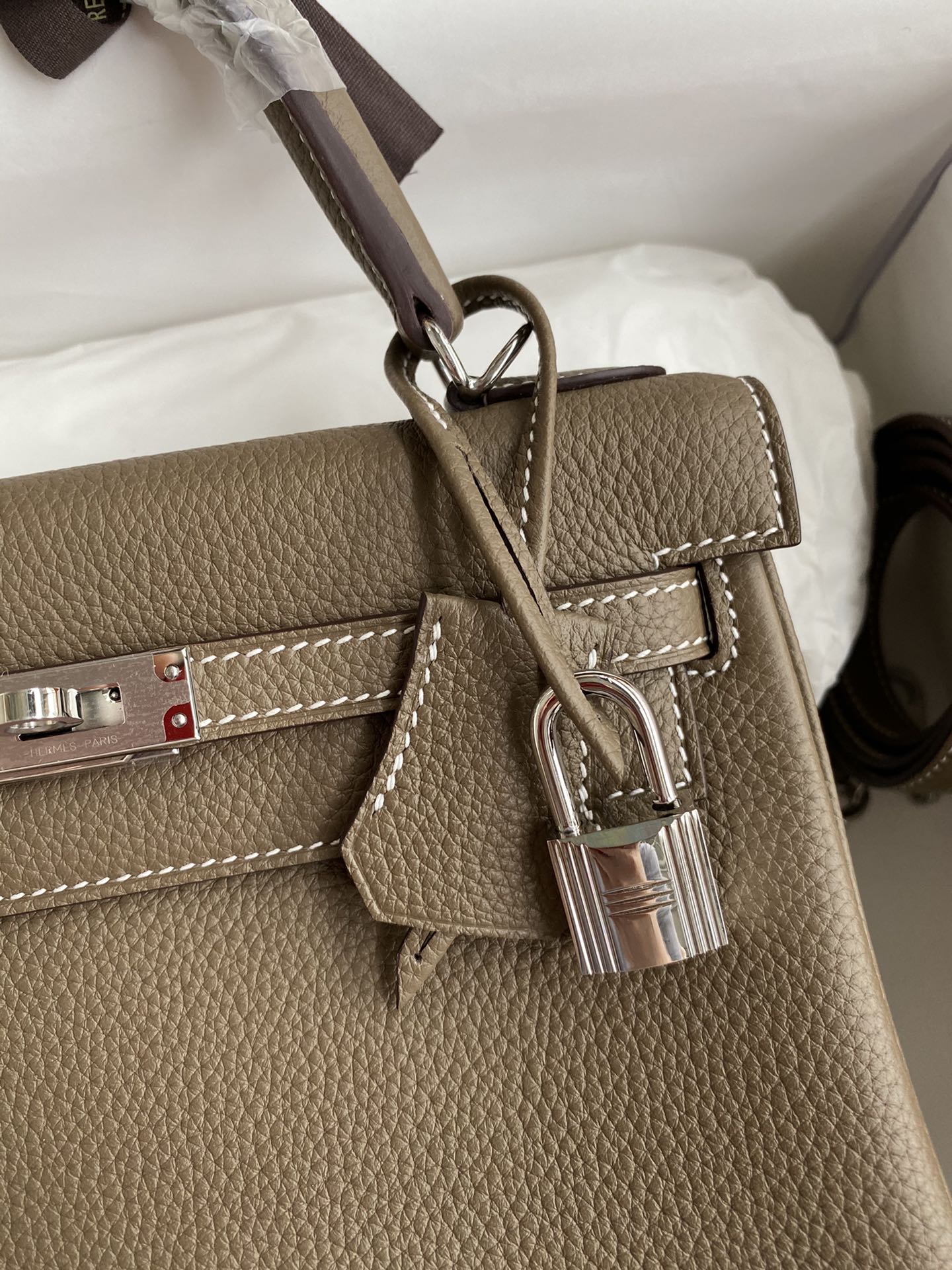 Kelly 25 Togo Leather Bag