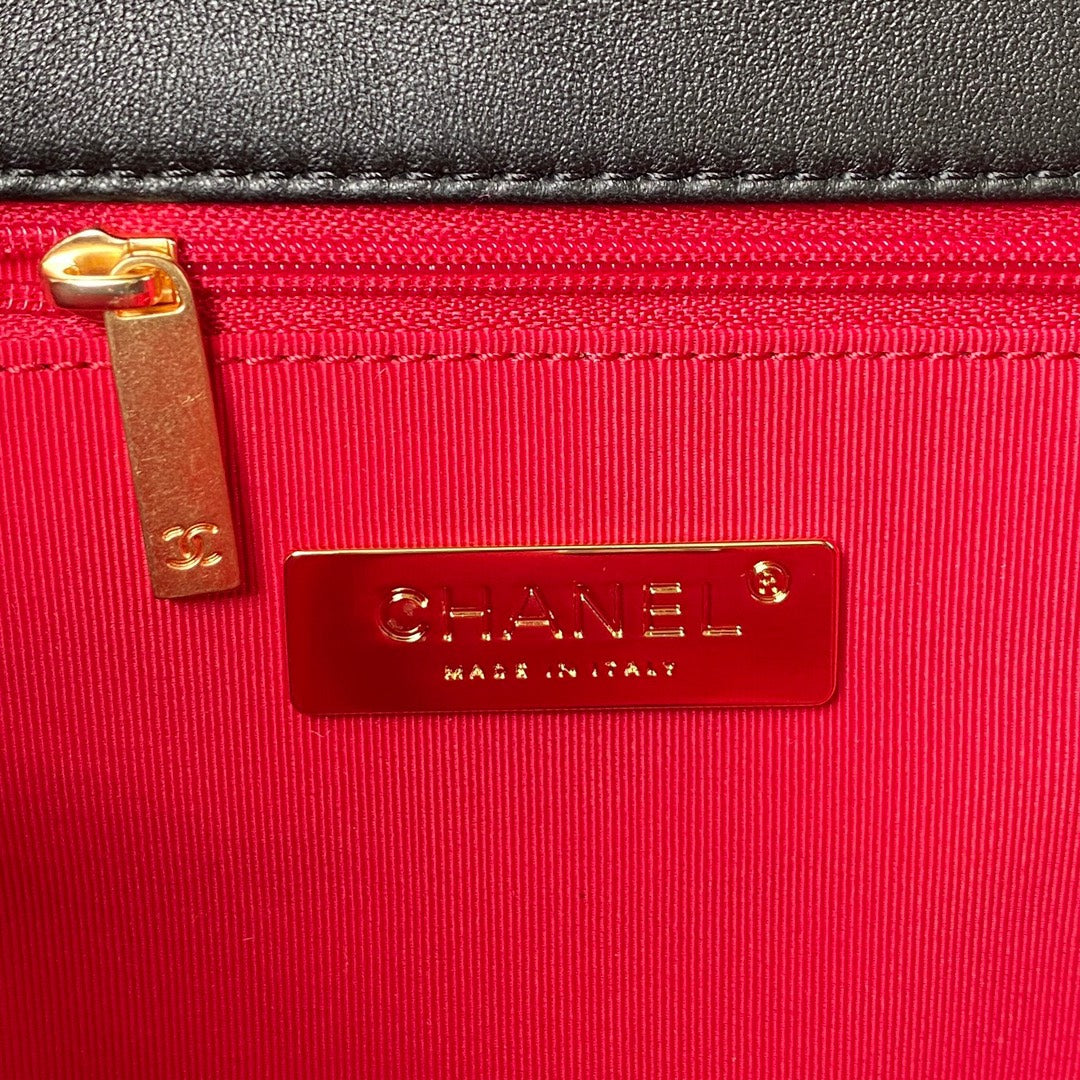 19 Flap Bag