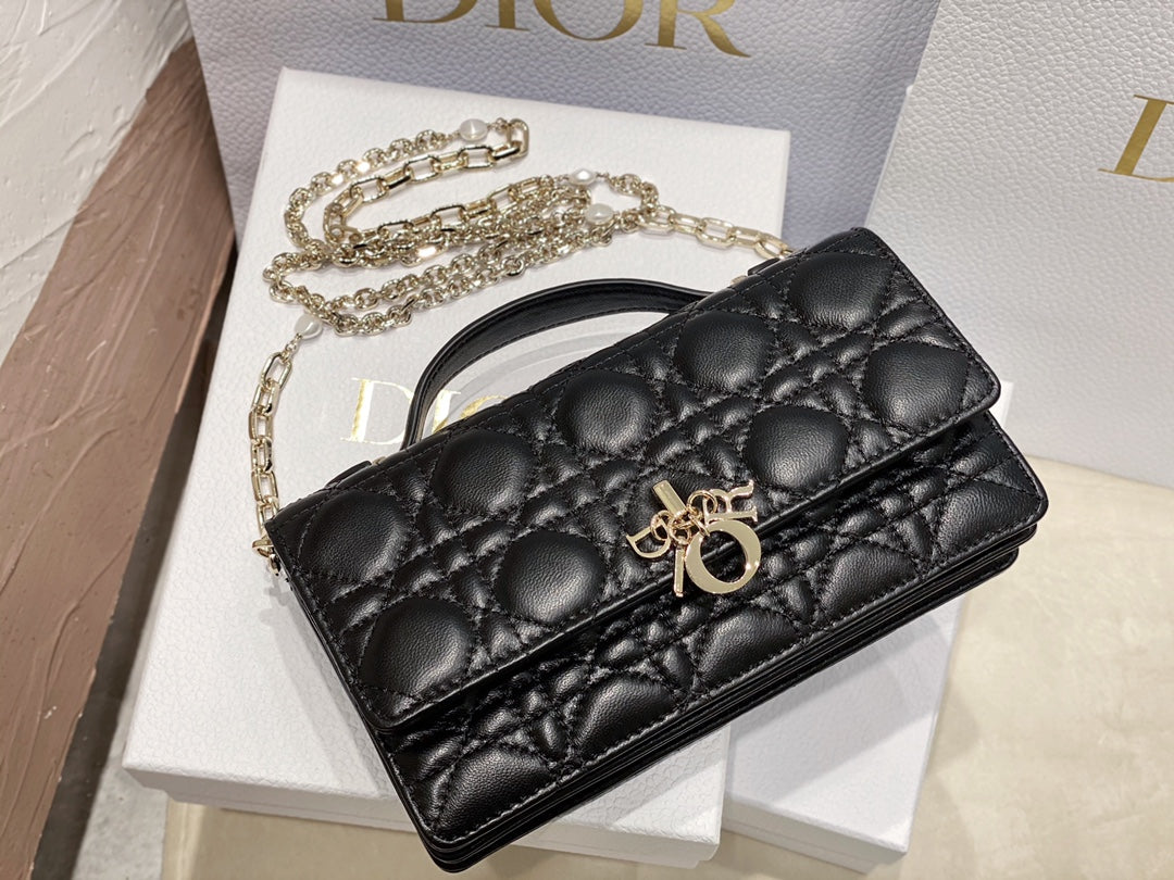 Lady Quilted Flap Bag