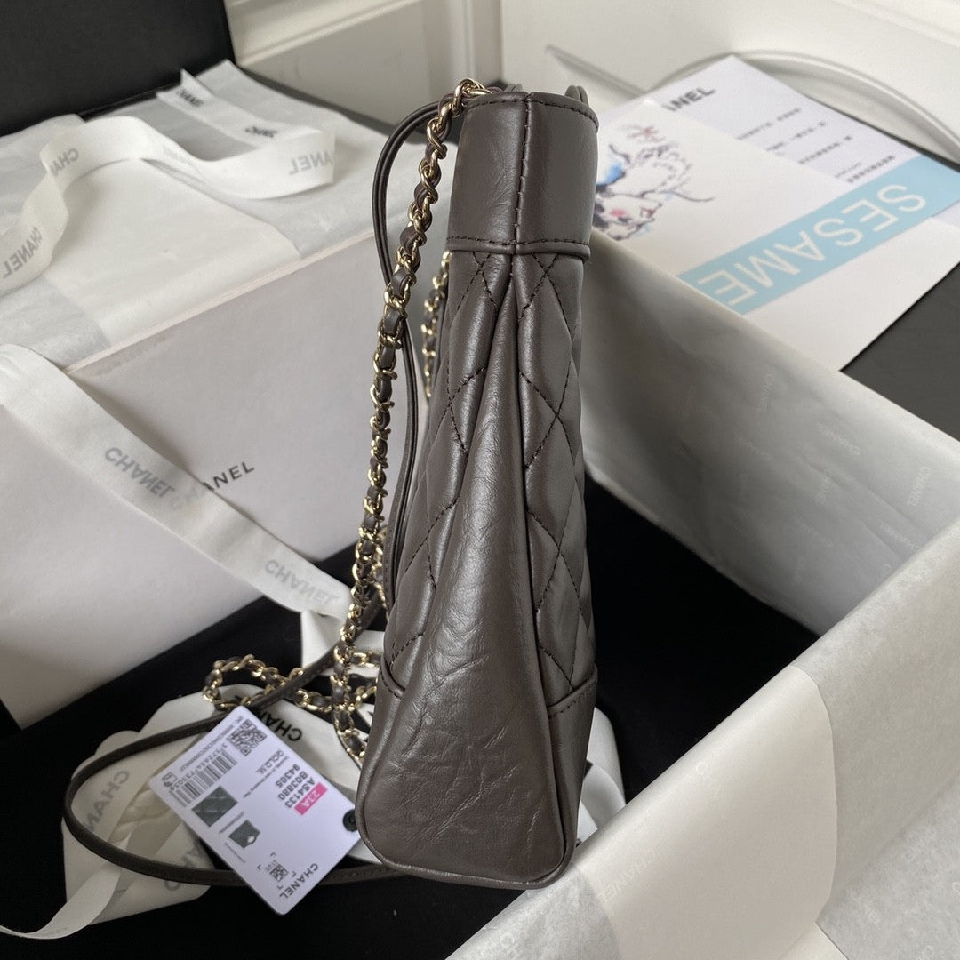 31 Quilted Leather Shopping Bag