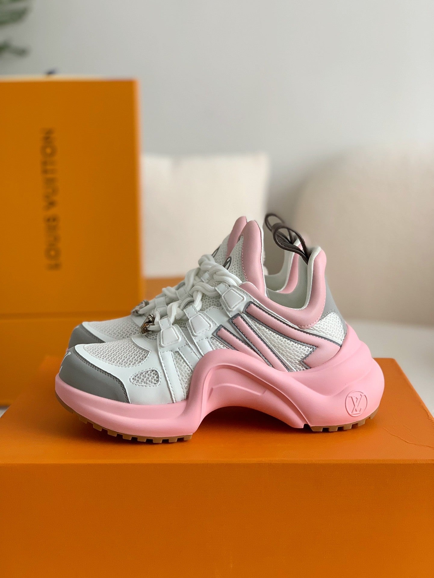 Archlight Sneaker