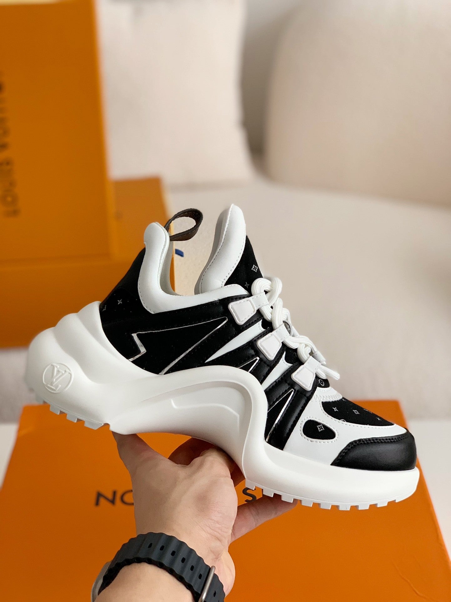 Archlight Sneaker