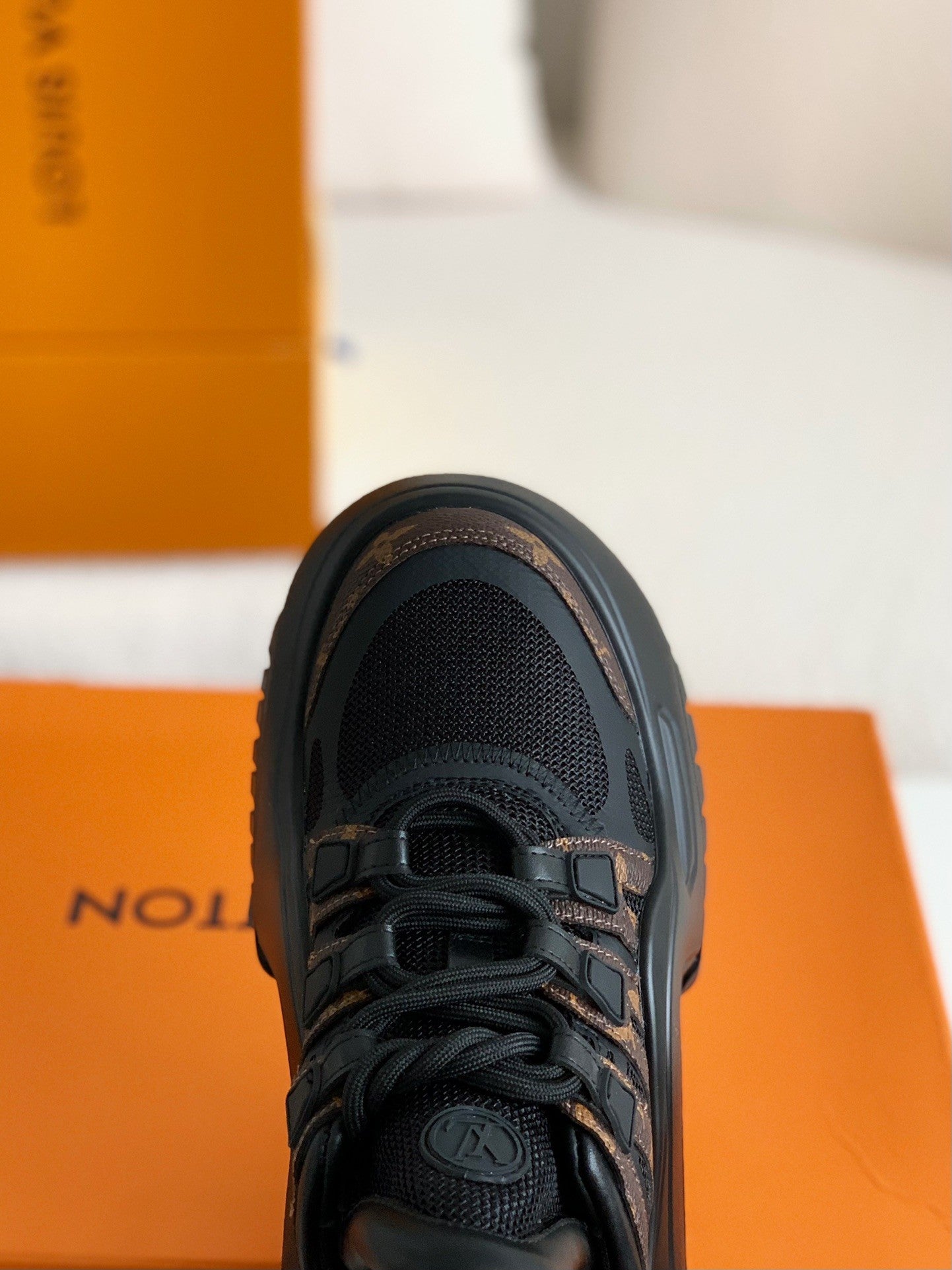 Archlight Sneaker