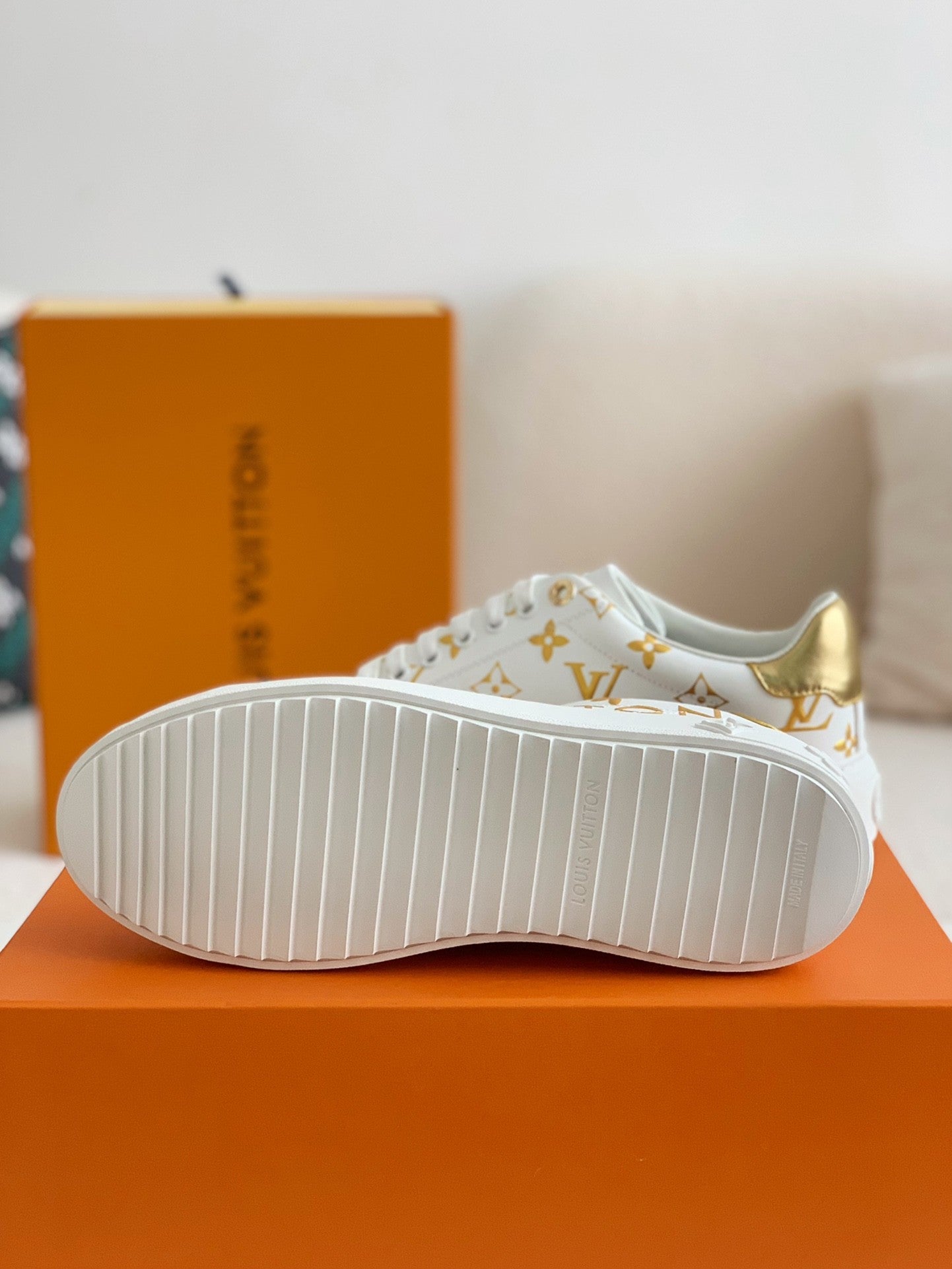Time Out Sneaker
