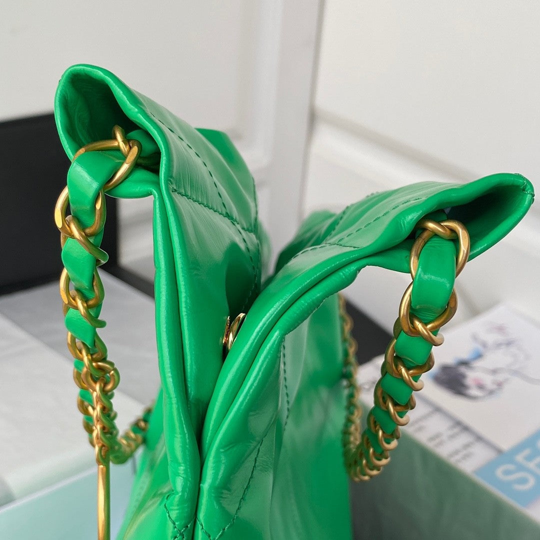22 Large Handbags