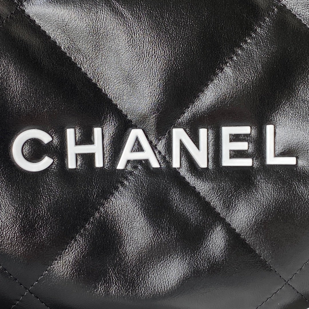 22 Handbags
