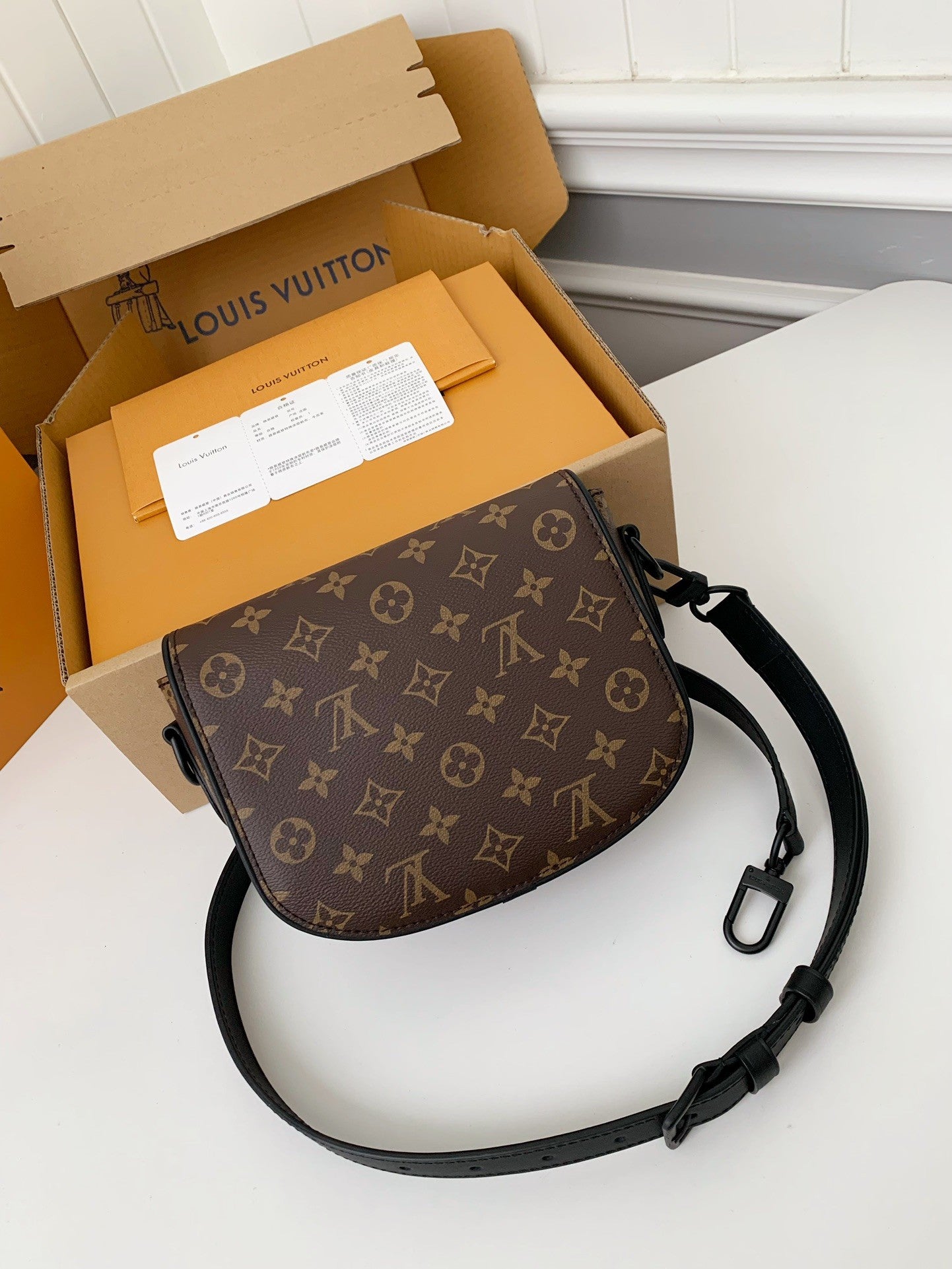 Montsouris Messenger Bag