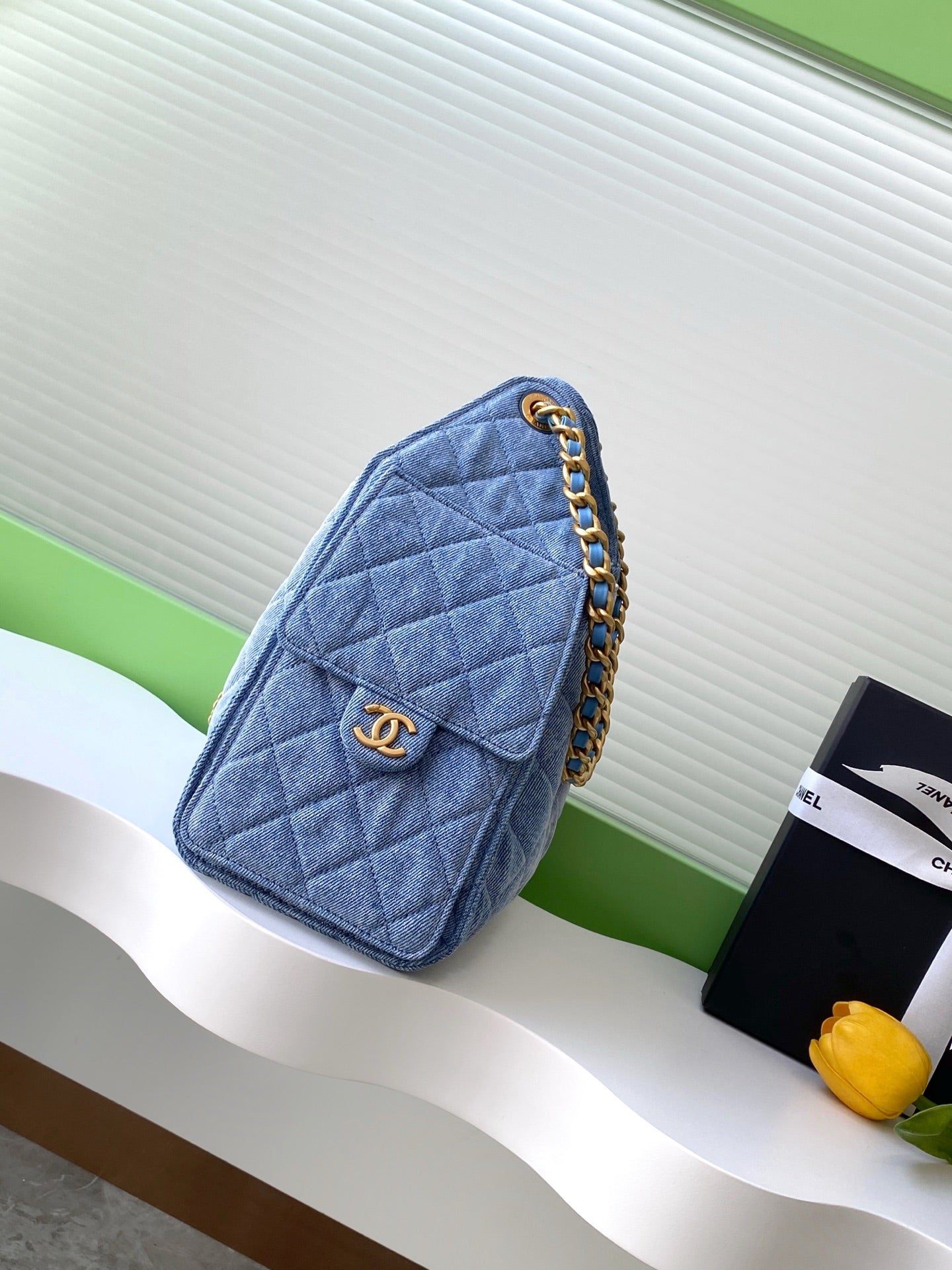 25 Medium Quilted Hobo Handbag
