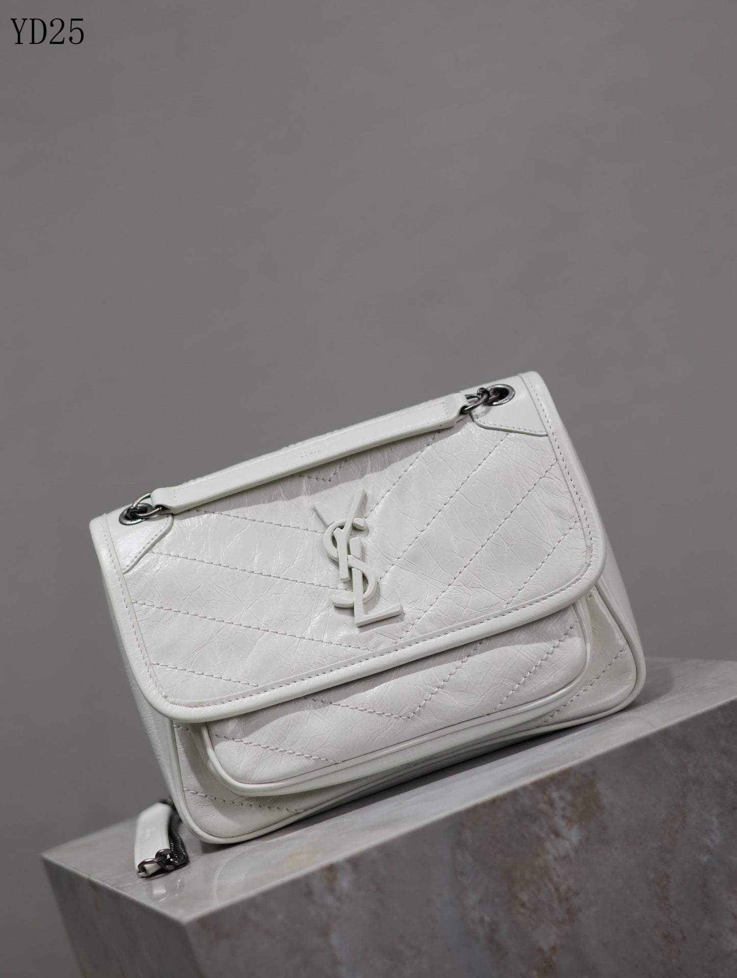 Niki Medium Patent Leather Shoulder Bag