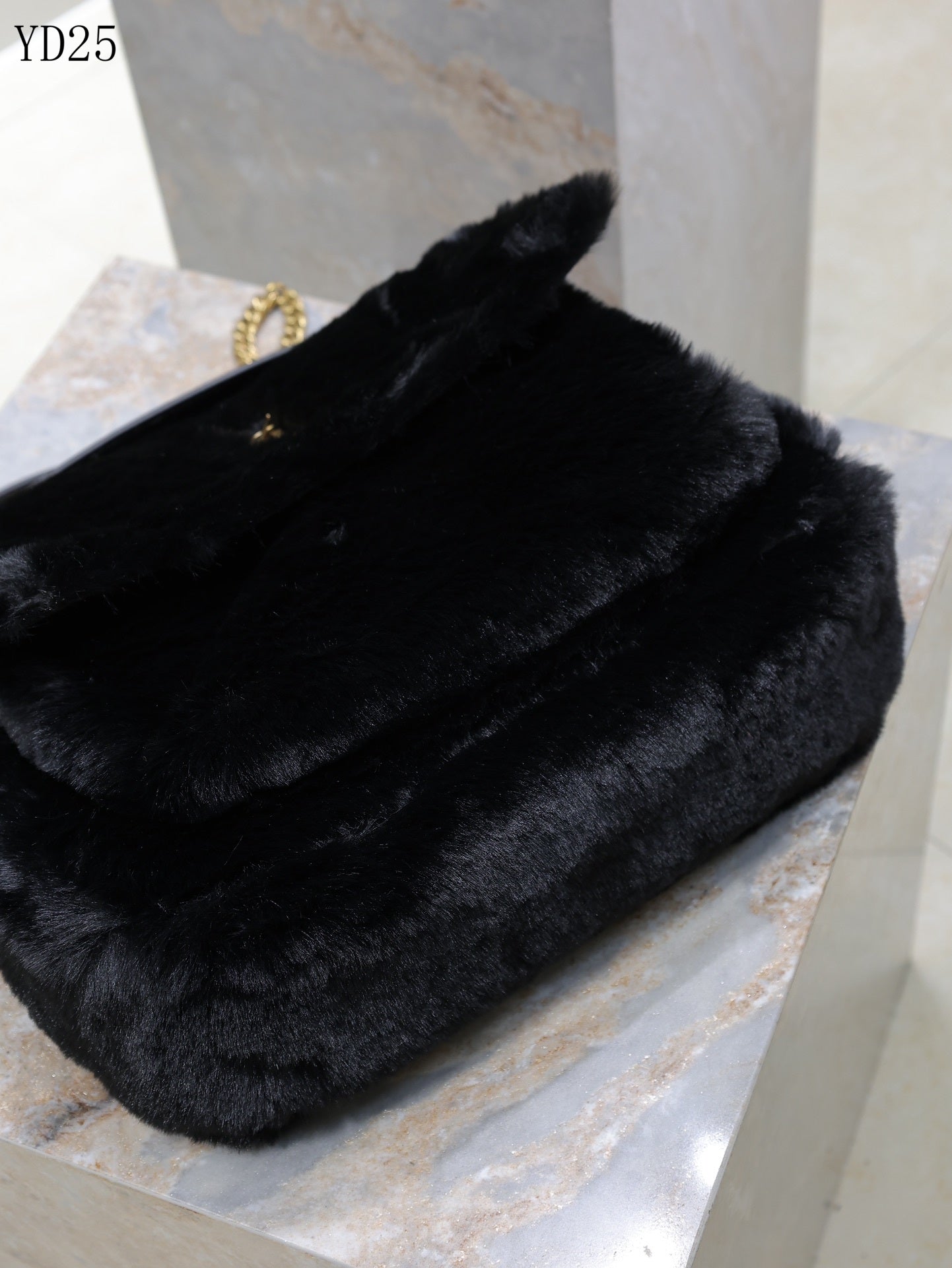 Niki Medium in Shearling Bag