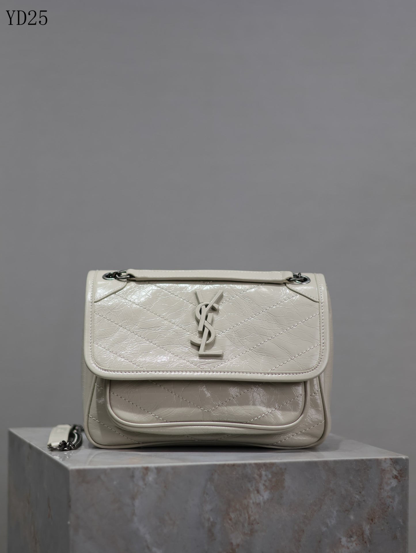 Niki Medium Patent Leather Shoulder Bag