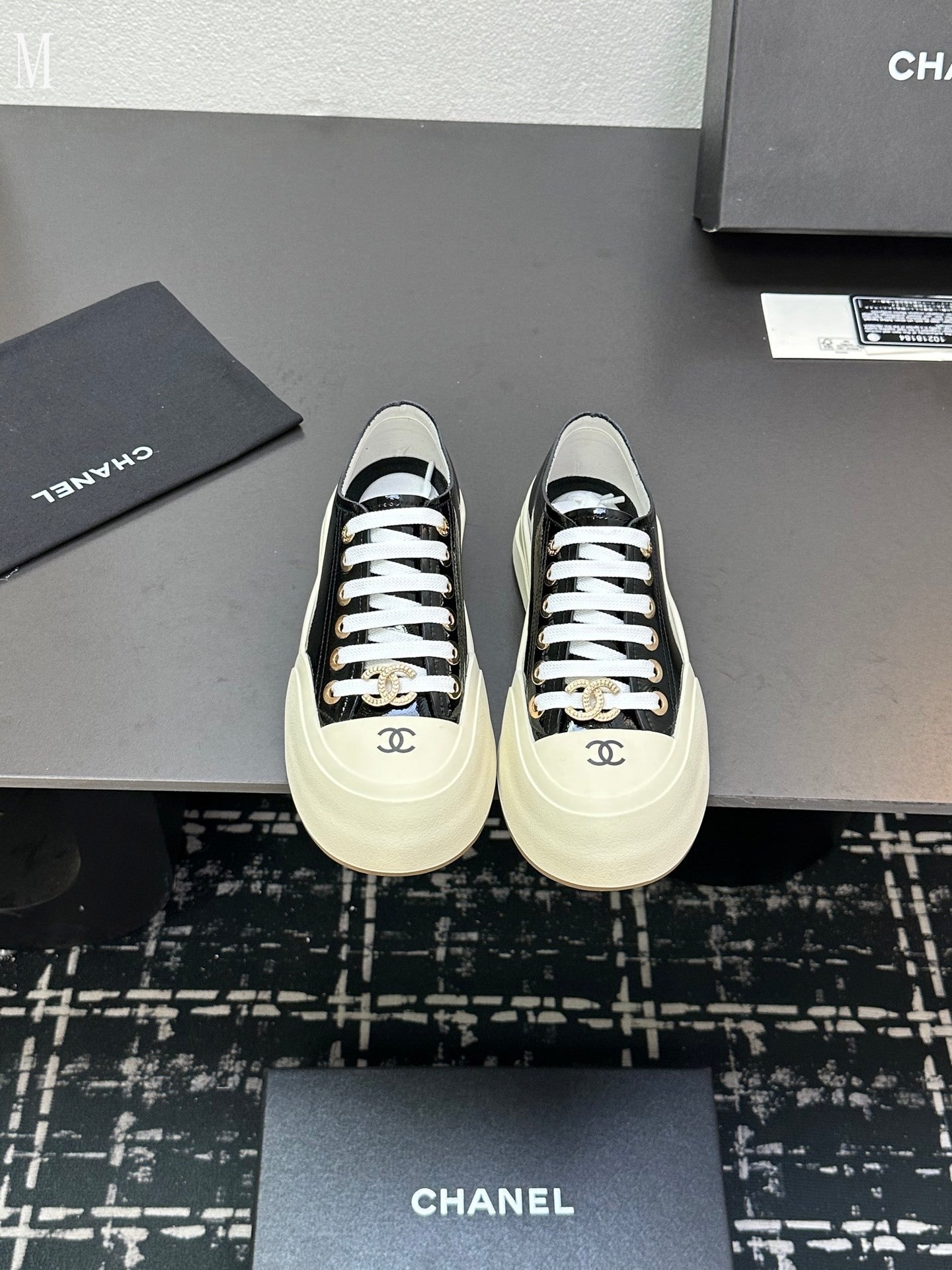 Low-Top Sneakers