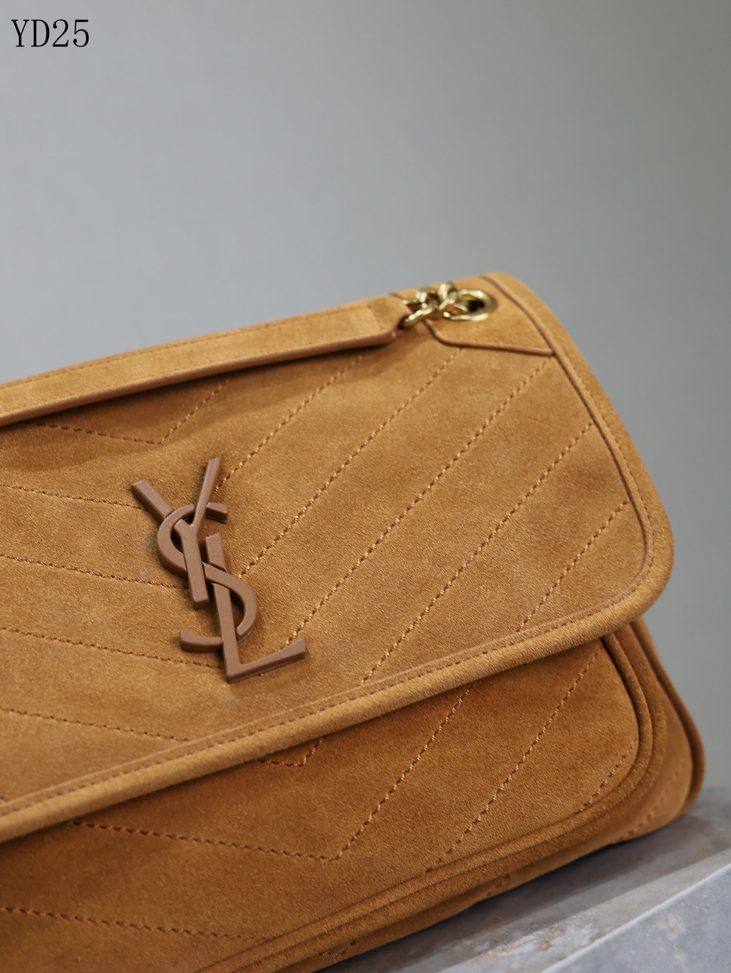 Niki Medium Shoulder Bag