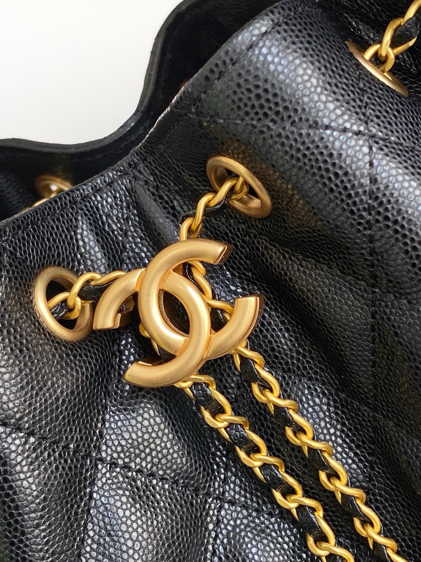 25 Medium Quilted Hobo Handbag