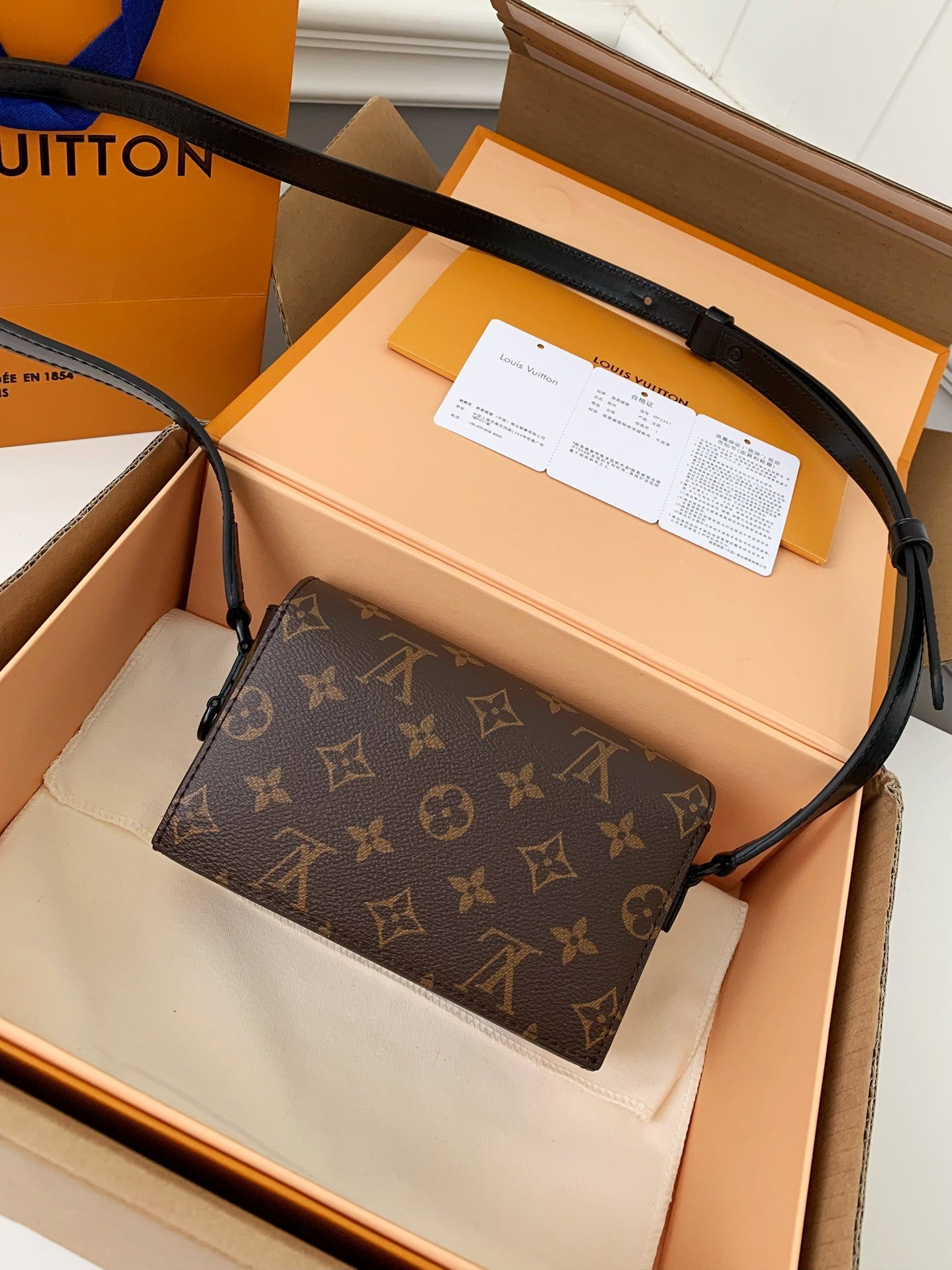 Steamer Mini Handbag