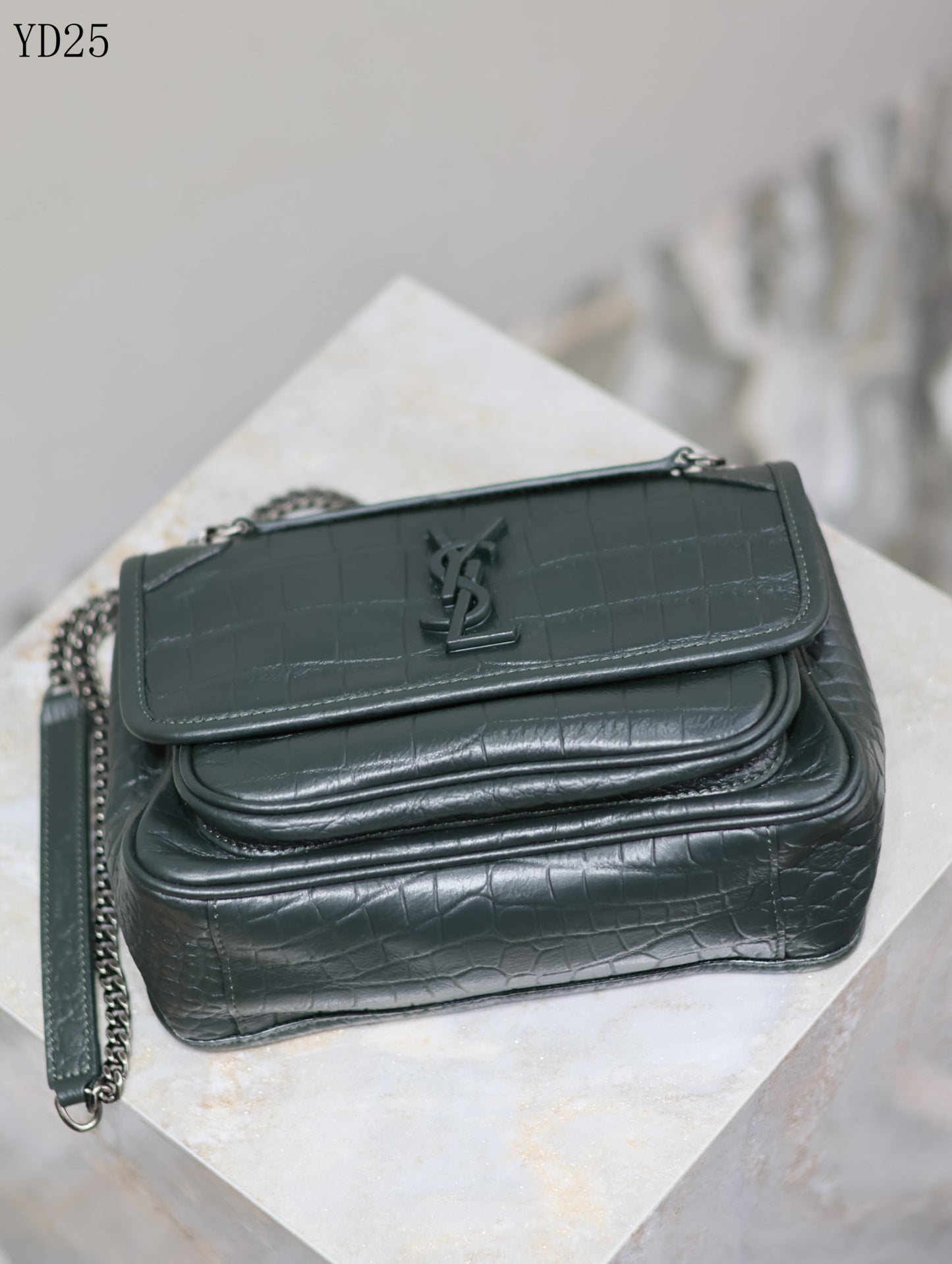 Niki Medium Patent Leather Shoulder Bag