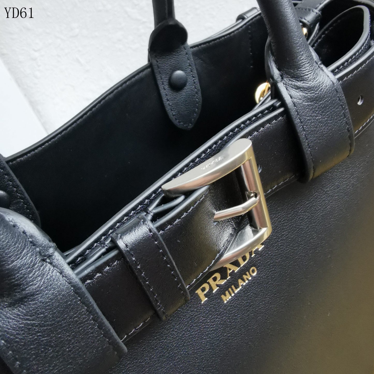 Buckle Belted Medium Leather Tote Bag