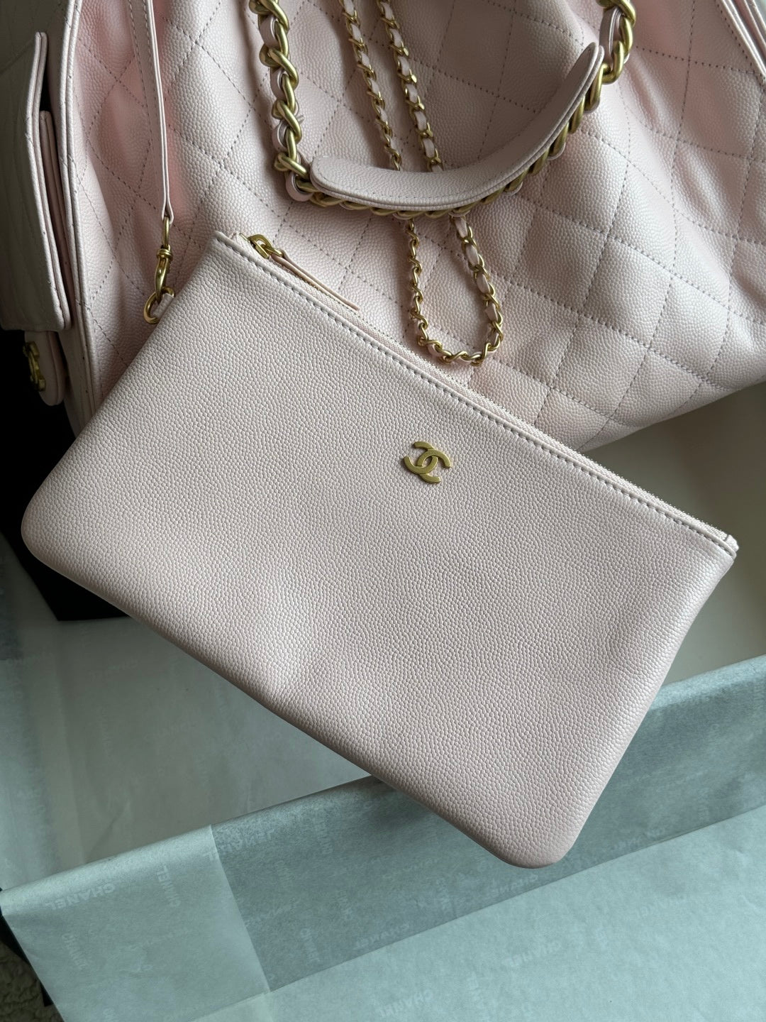 25 Large Quilted Handbag