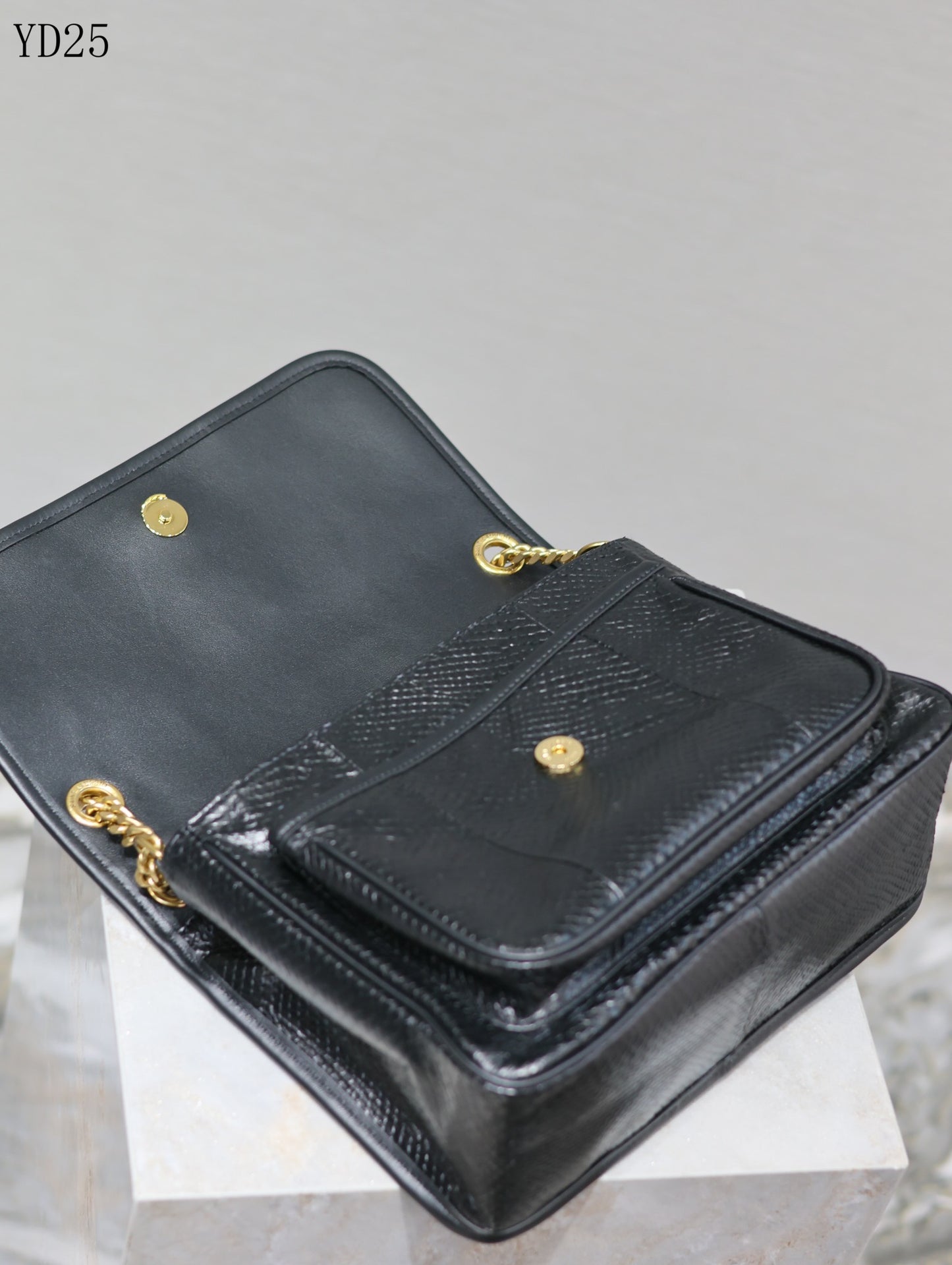 Niki Medium Patent Leather Shoulder Bag