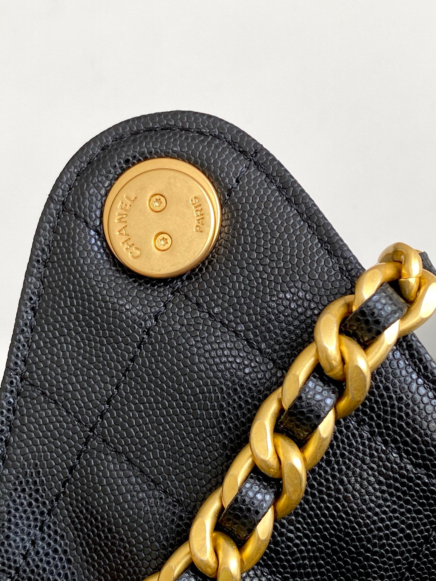 25 Medium Quilted Hobo Handbag