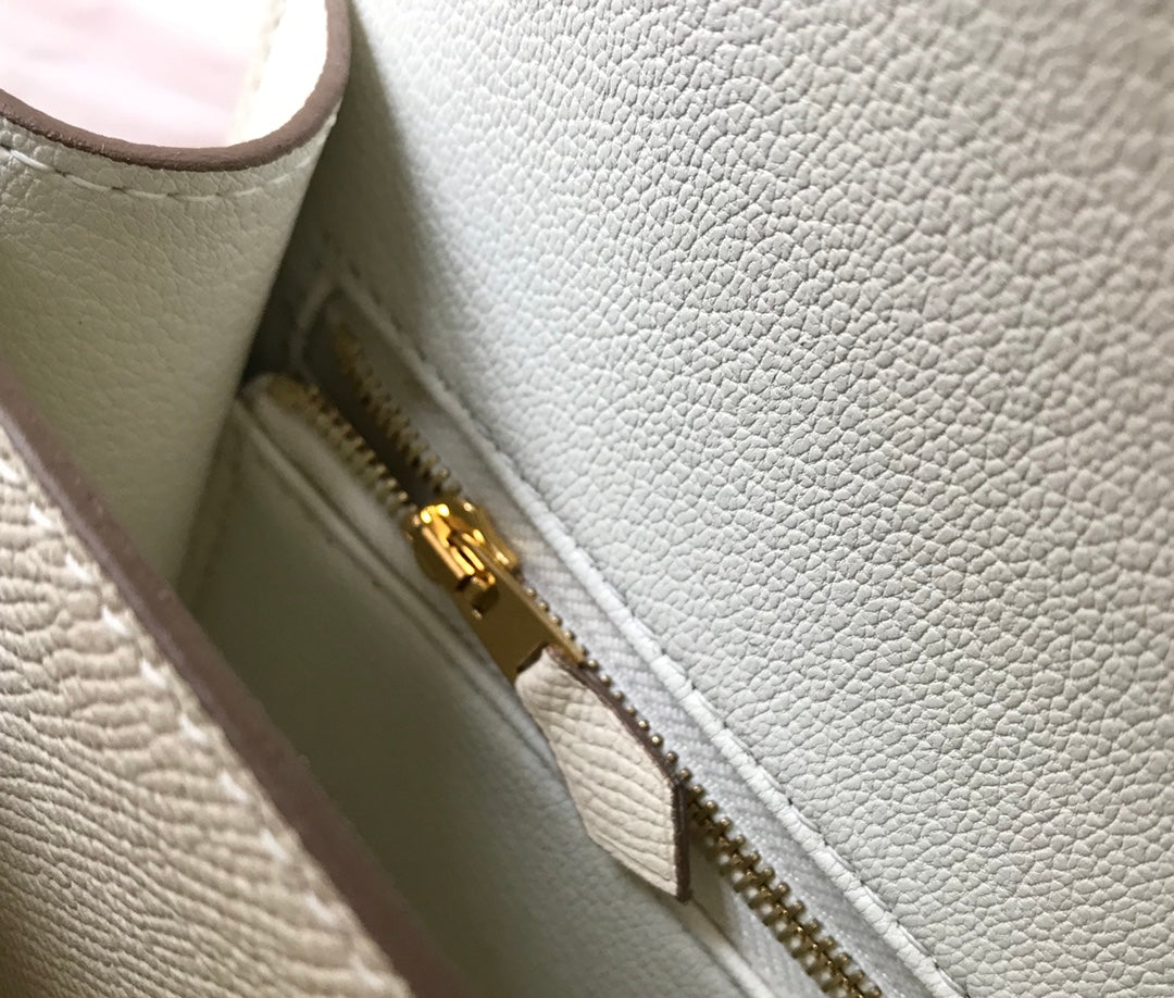 Constance 18 Bag