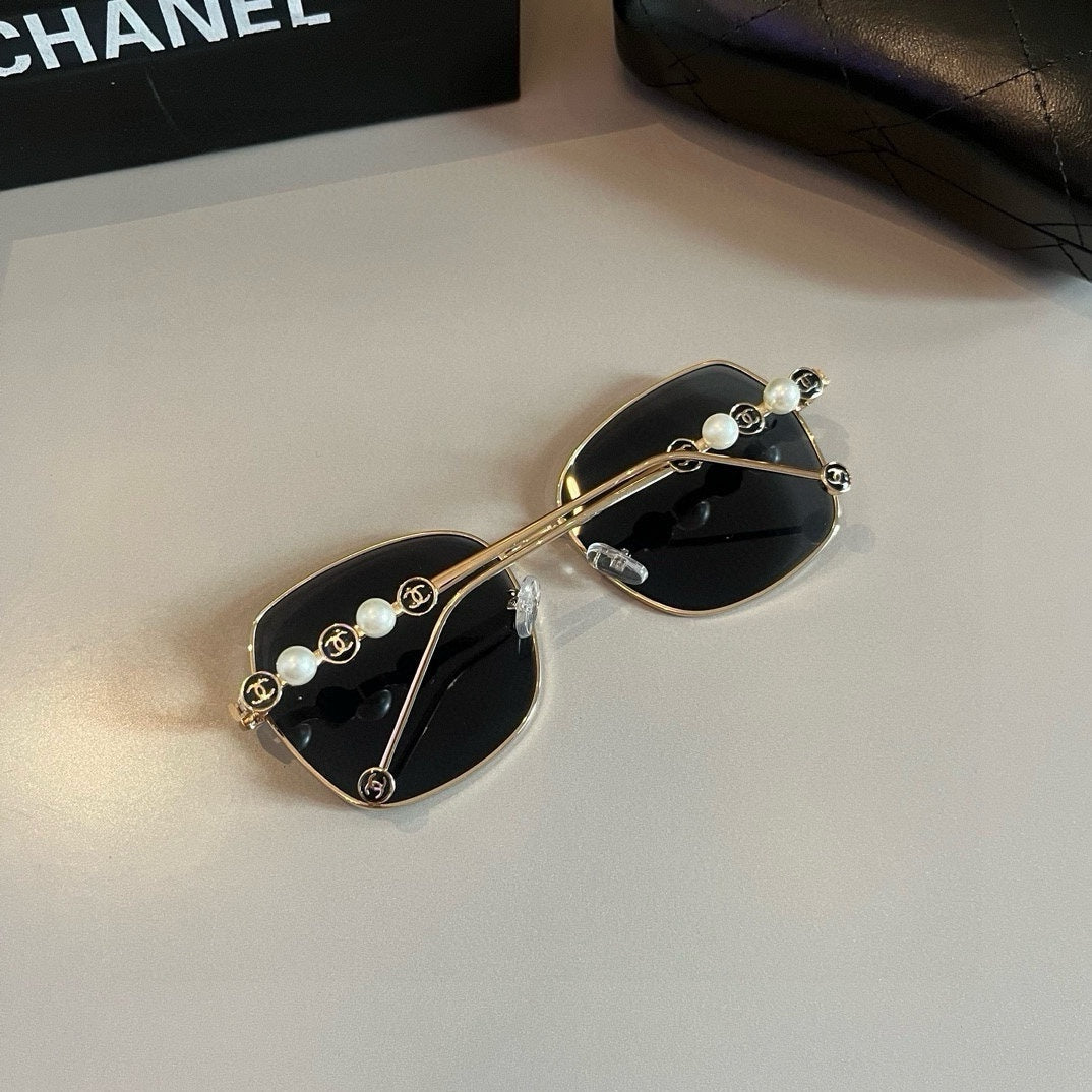 Gold Frame Square Sunglasses