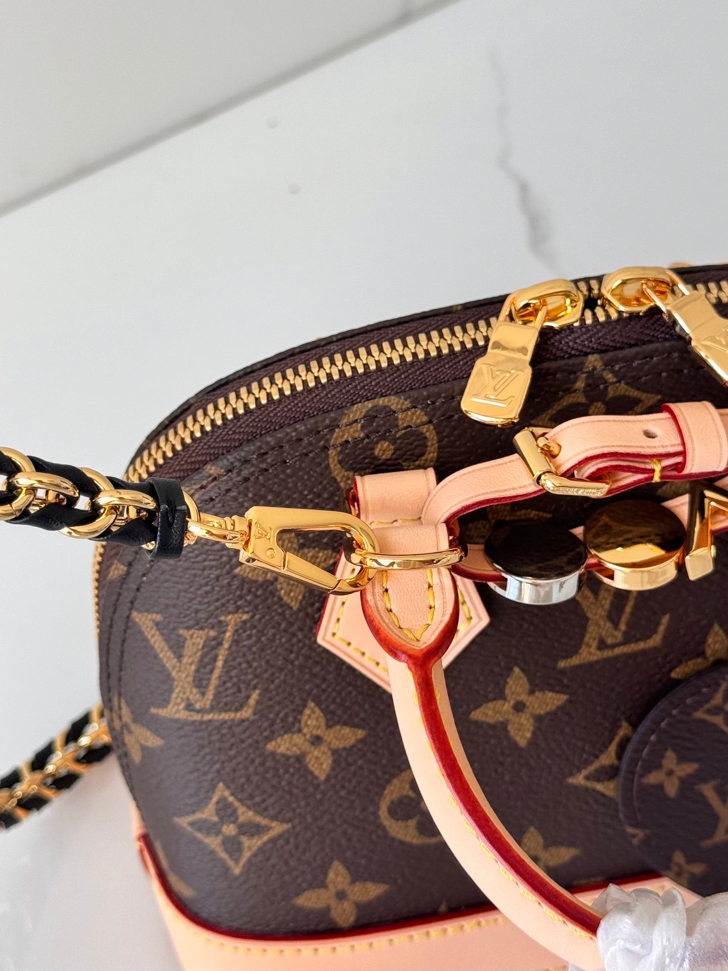 Alma BB White Monogram
