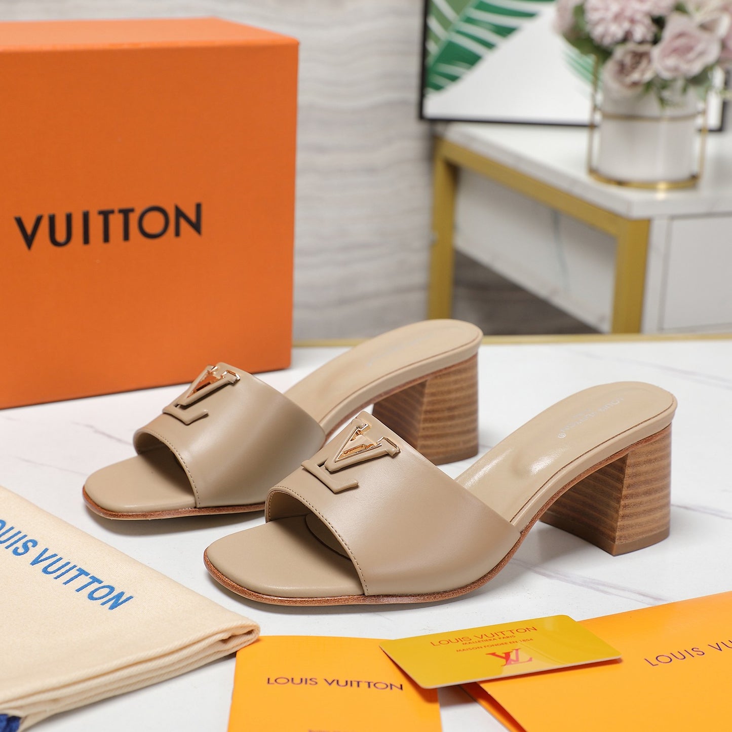 Leather High-Heeled Slippers