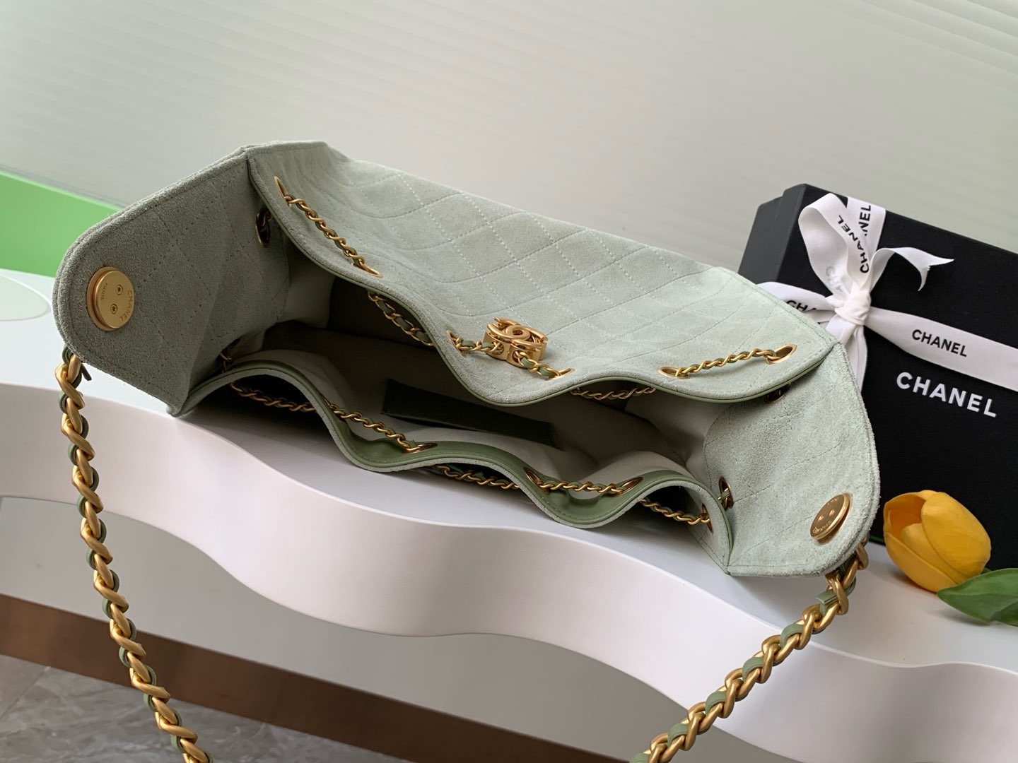 25 Medium Suede Bucket Bag