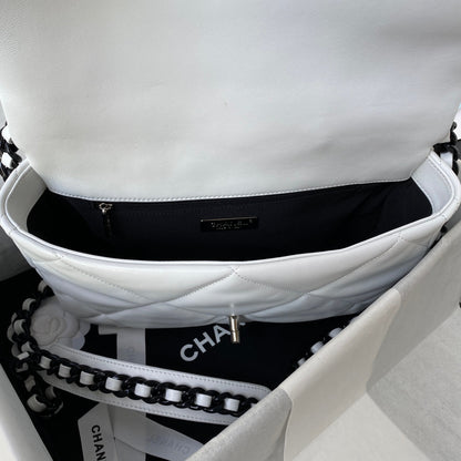 19 Flap Bag