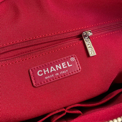 Gabrielle Hobo Bag