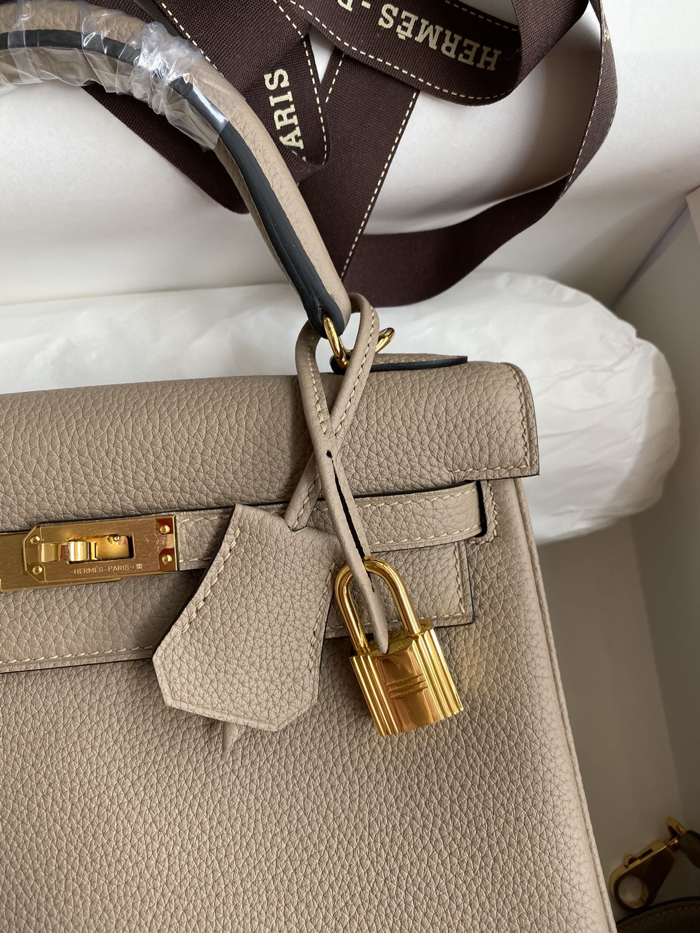 Kelly 25 Togo Leather Bag