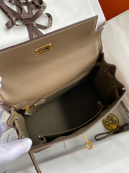 Kelly 25 Togo Leather Bag