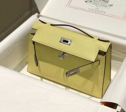 Kelly Pochette 22