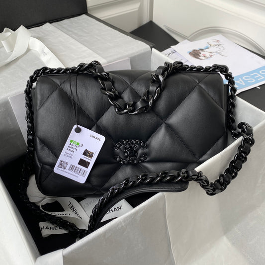 19 Flap Bag