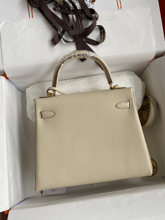 Kelly 25 Togo Leather Bag