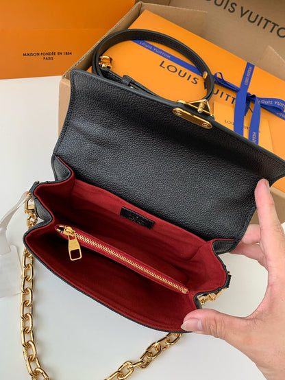 Pochette Métis East West Monogram Leather Bag