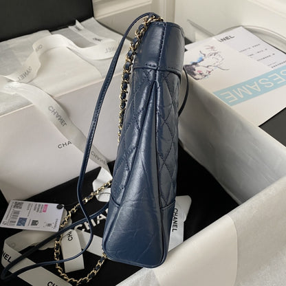 31 Quilted Leather Shopping Bag