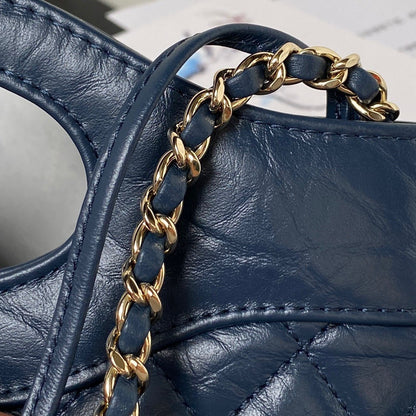 31 Quilted Leather Shopping Bag