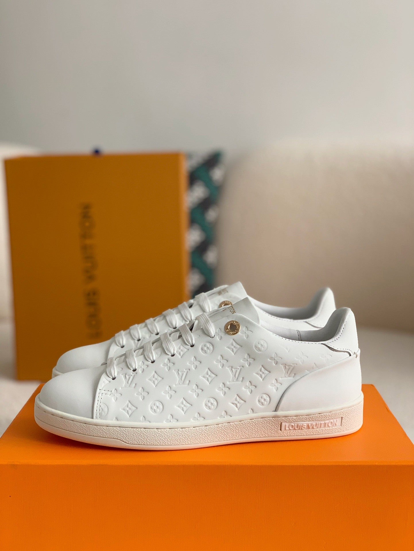 Sneaker