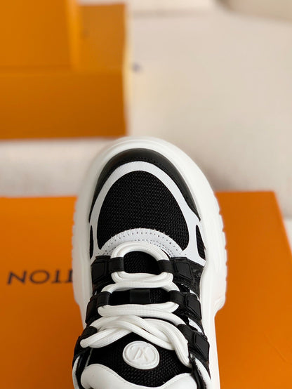 Archlight Sneaker