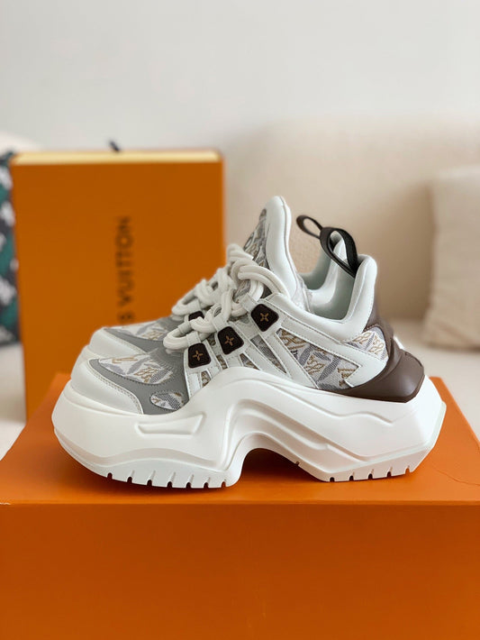 Archlight Sneaker