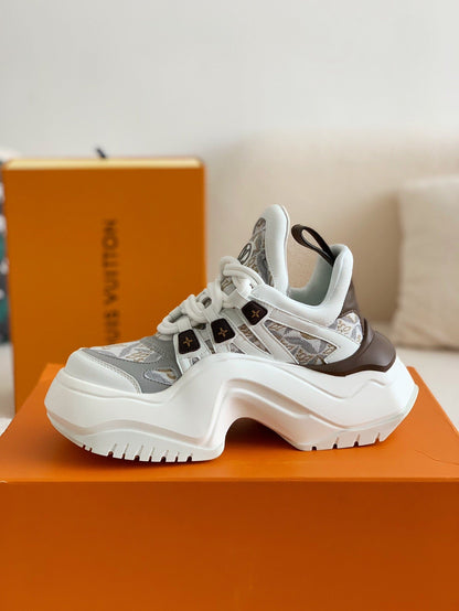 Archlight Sneaker