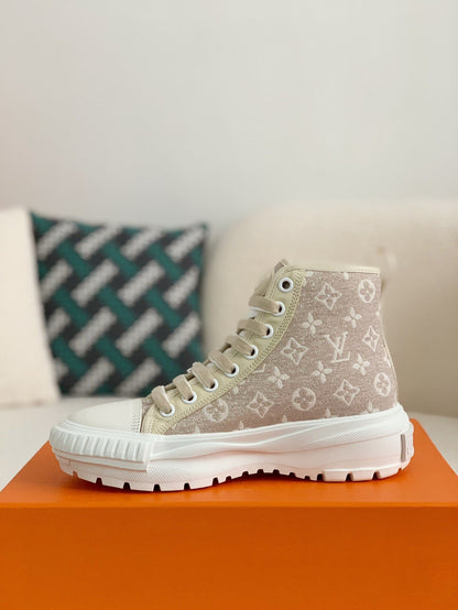 Squad Women Boots